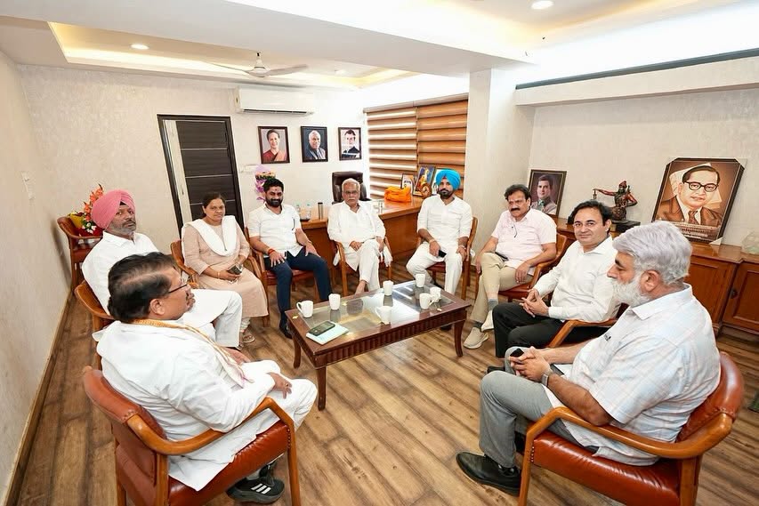 Punjab Congress Leadership Meets Bhupesh Baghel to Discuss Organization and 2027 Election Preparations Image