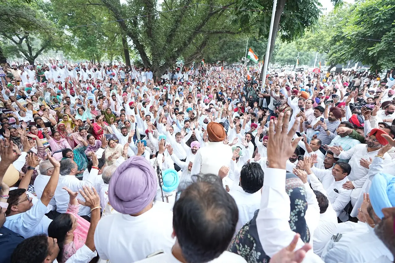 Punjab Congress President Raja Warring Leads Massive Chandigarh Protest Demanding Removal of CEC Gyanesh Kumar Image