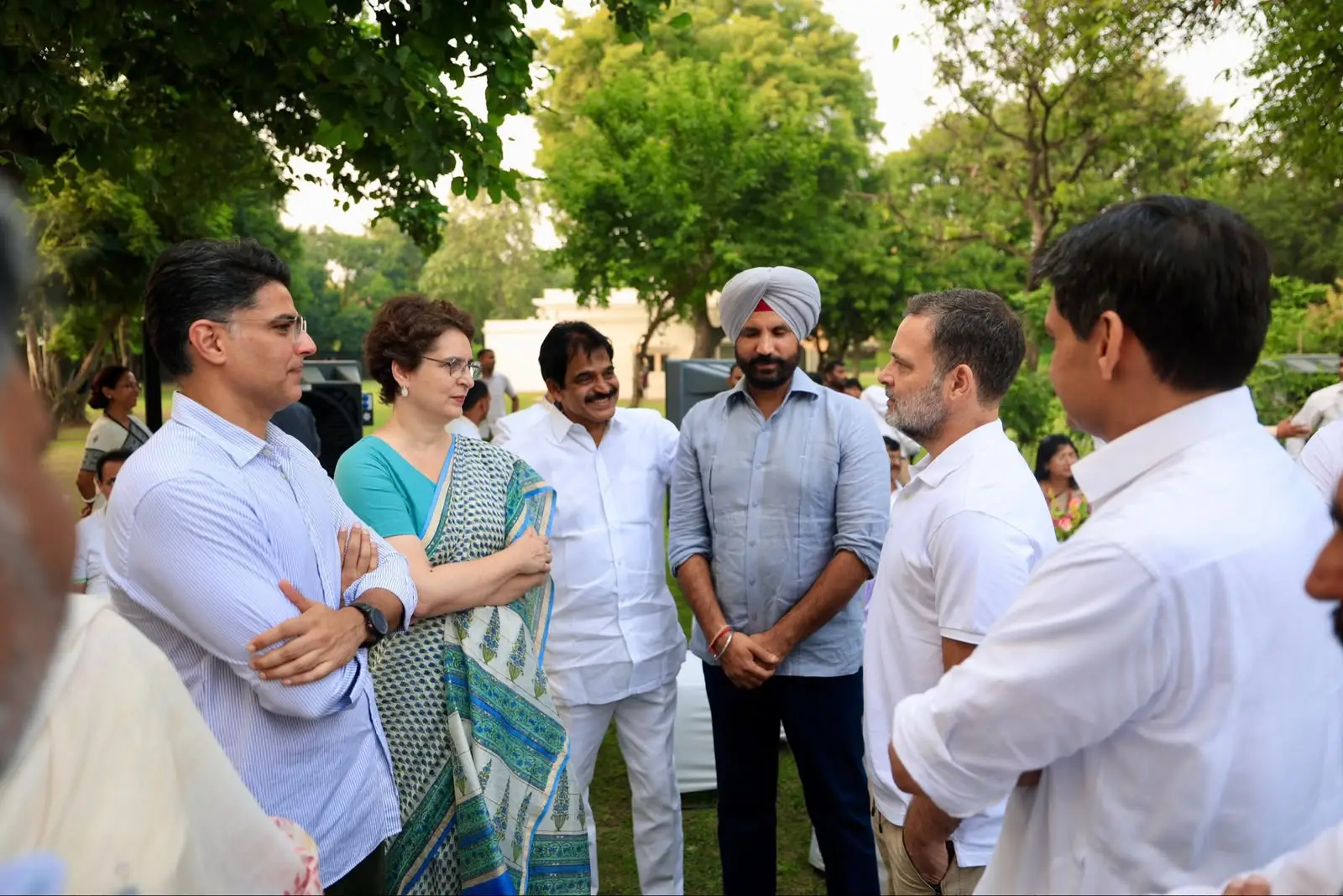 Ludhiana MP Raja Warring Attends Rahul Gandhi’s High-Tea Meeting on Continuing the Fight for Democracy Image