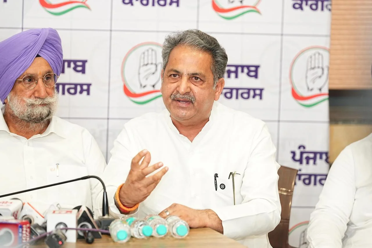 Raja Warring Alongside Senior Congress Leaders Presents the Party's United Stand on Bhagwant Mann's Resignation and the Akal Takht Issue Image